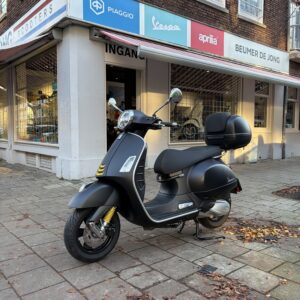 Vespa GTS 300 Supertech Matzwart - 4/10/2021 - 4602 km