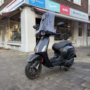 Vespa Sprint Elletrica Matzwart - 25/4/2024 - 5826 km