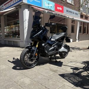 Honda X-Adv 750 Zwart - 4/6/2025 - 7654 km