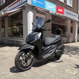 Piaggio Beverly 400 S Matzwart - 1/3/2025 - 2696 km