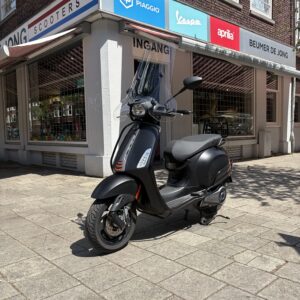 Vespa Sprint Elettrica 50 Matzwart - 18/11/2024 - 4424 km
